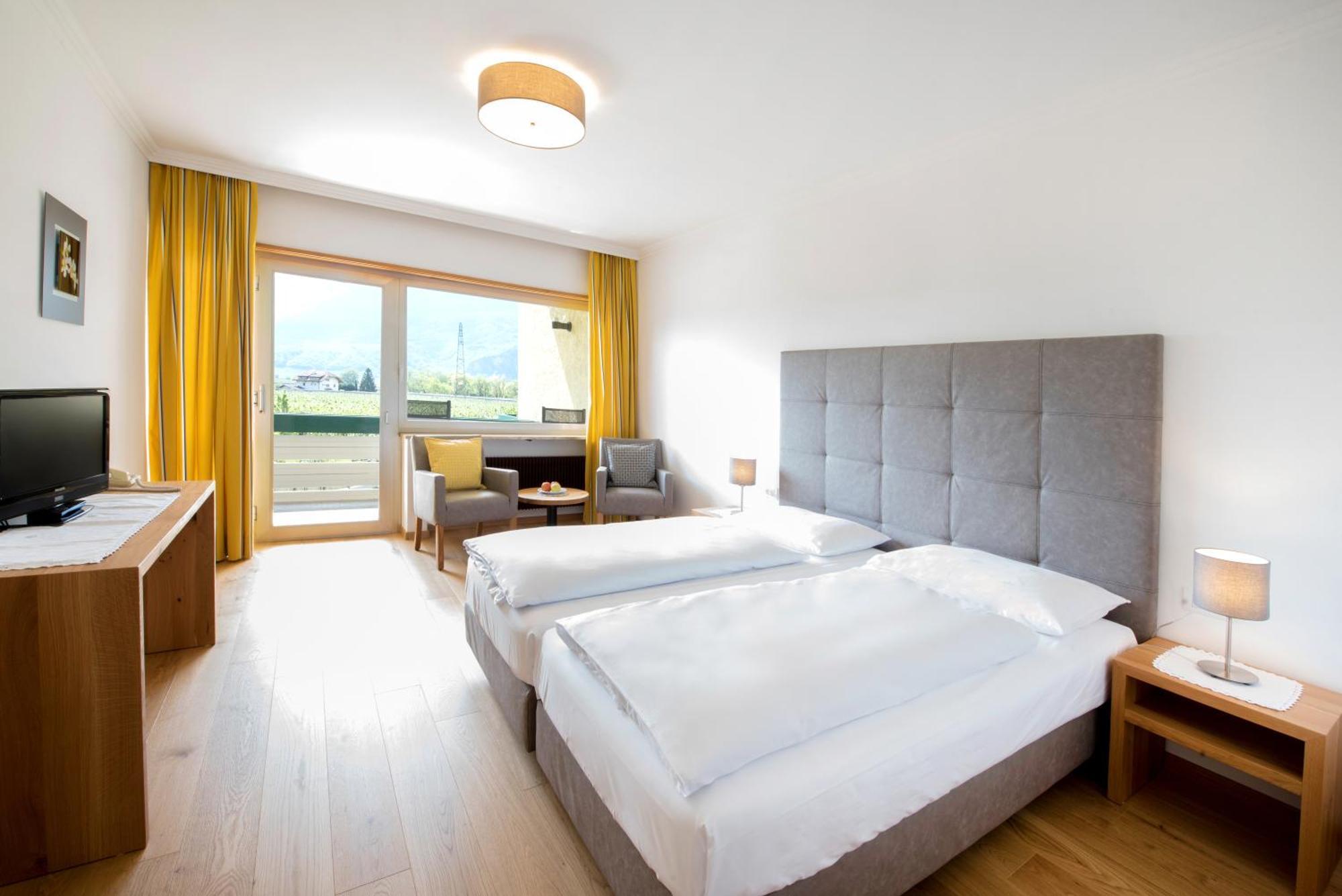 Hotel Greifenstein Terlano Habitación foto